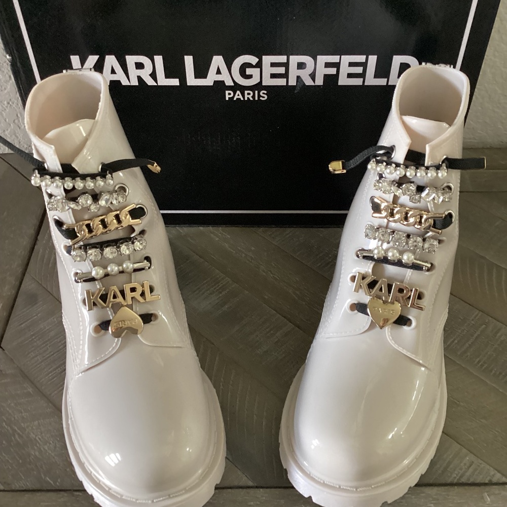 KARL LAGERFELD PARIS Topanga Embellished Rain Booties, size 7